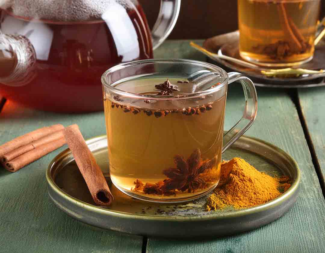 Brewing turmeric tissane